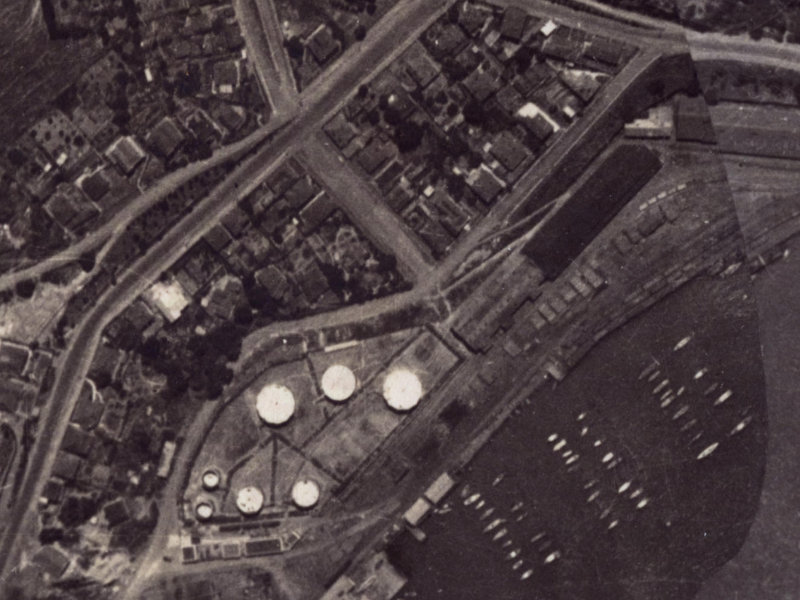 20 Godley Quay from the air, 1925-1929