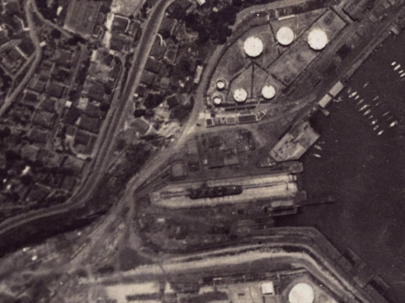 31 Godley Quay from the air, 1925-1929