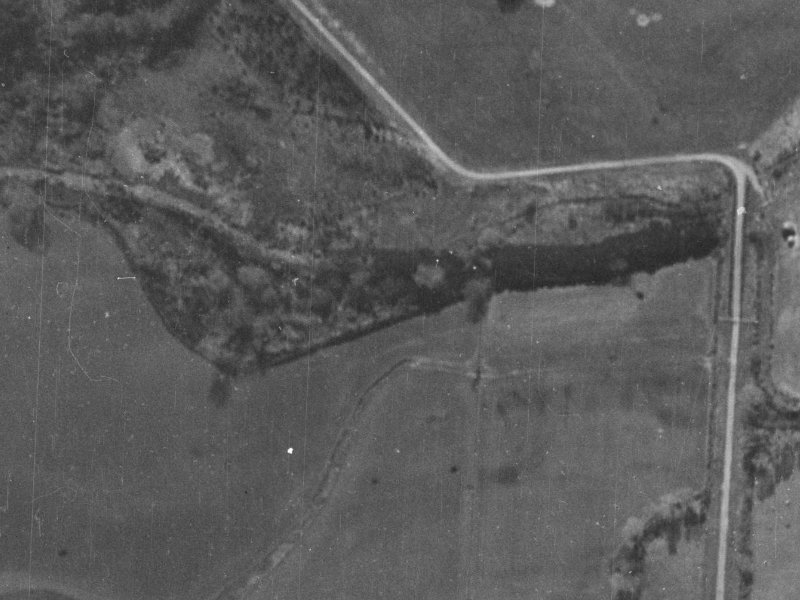 93–119 McLeans Island Road from the air, 1940-1944