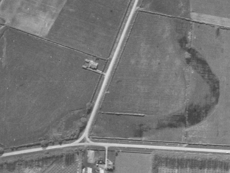 16 Grampian Street from the air, 1940-1944