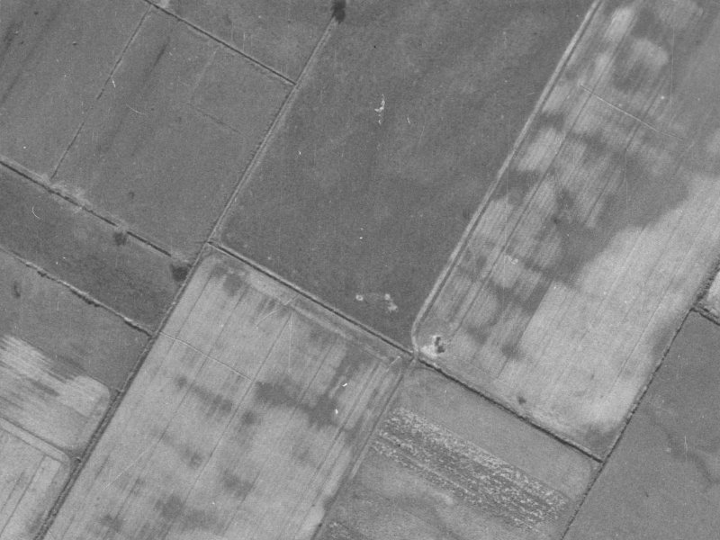 68 Cotswold Avenue from the air, 1940-1944