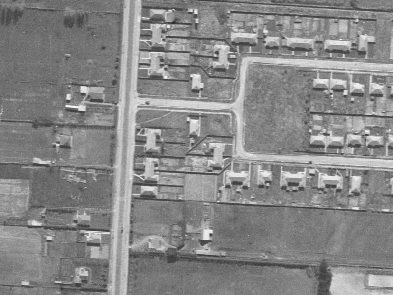 93 Momorangi Crescent from the air, 1940-1944