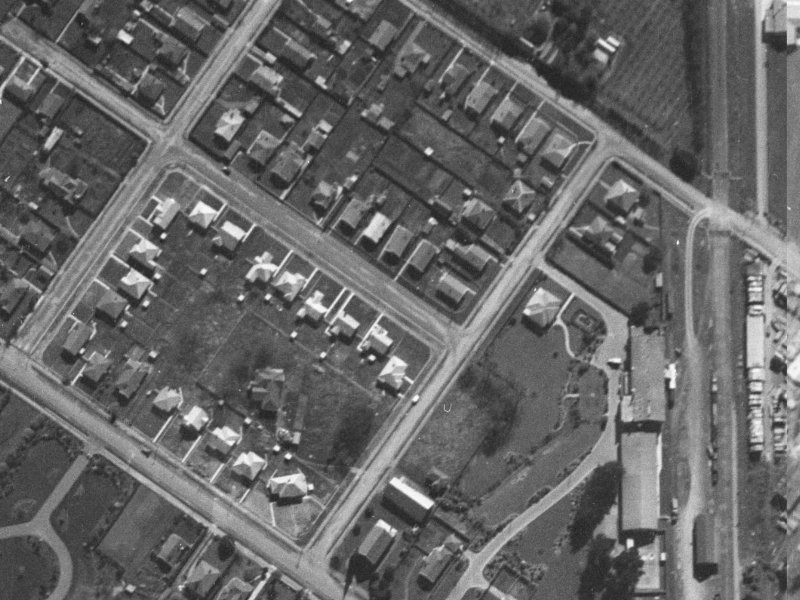 5 Hoani Street from the air, 1940-1944