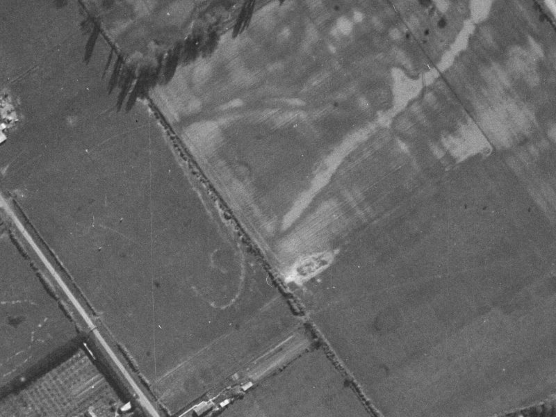 14–16 Roslyn Avenue from the air, 1940-1944
