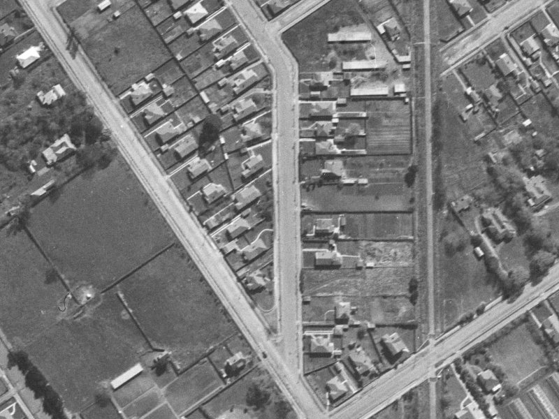 15 Saint James Avenue from the air, 1940-1944