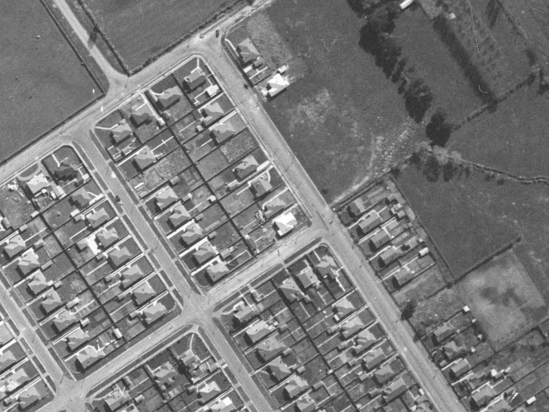 65 Thames Street from the air, 1940-1944