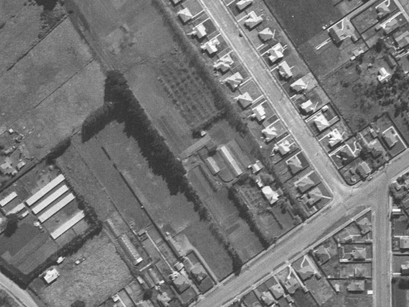 17 Pitcairn Crescent from the air, 1940-1944