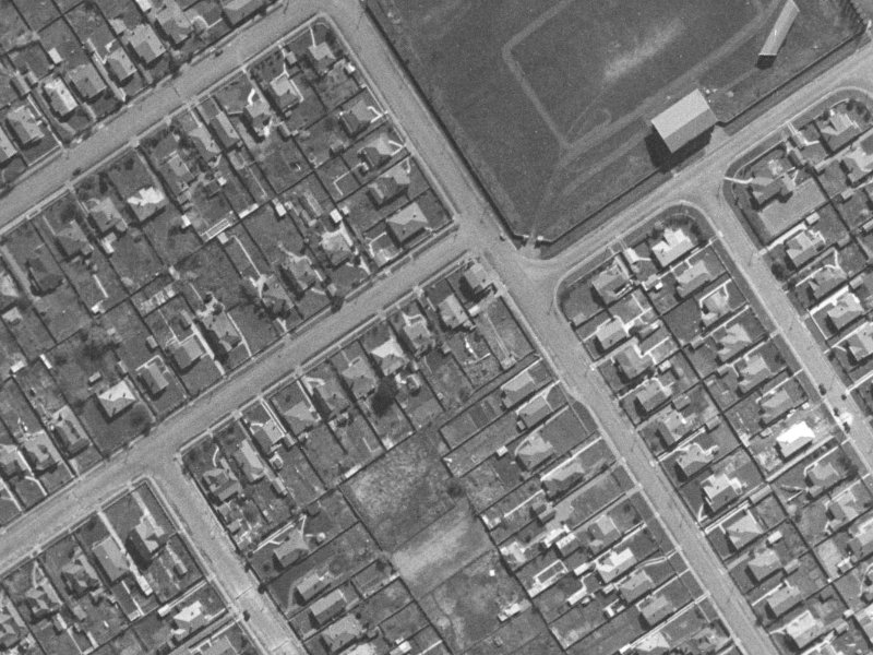 64A Hawkesbury Avenue from the air, 1940-1944