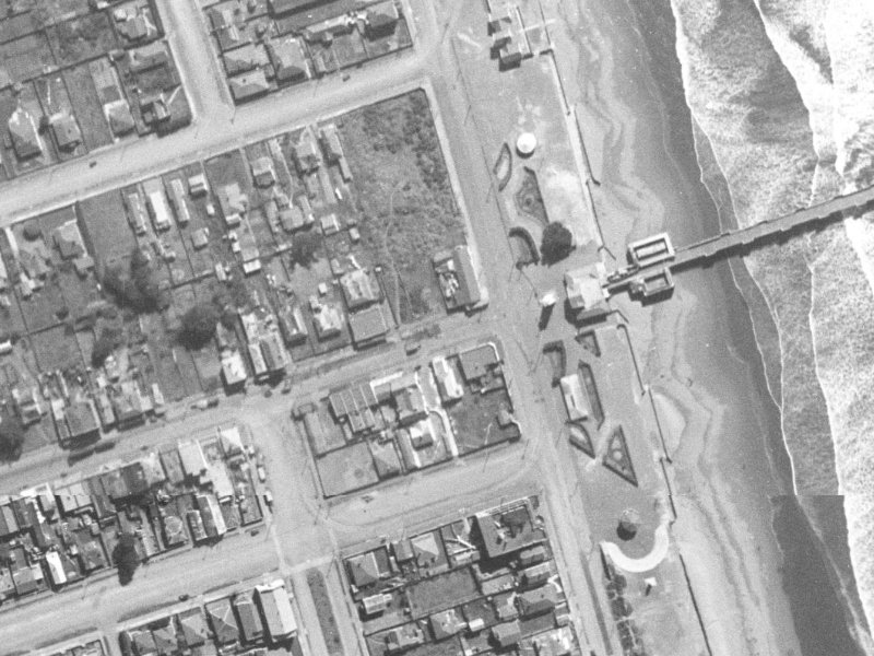 10 Brighton Mall from the air, 1940-1944