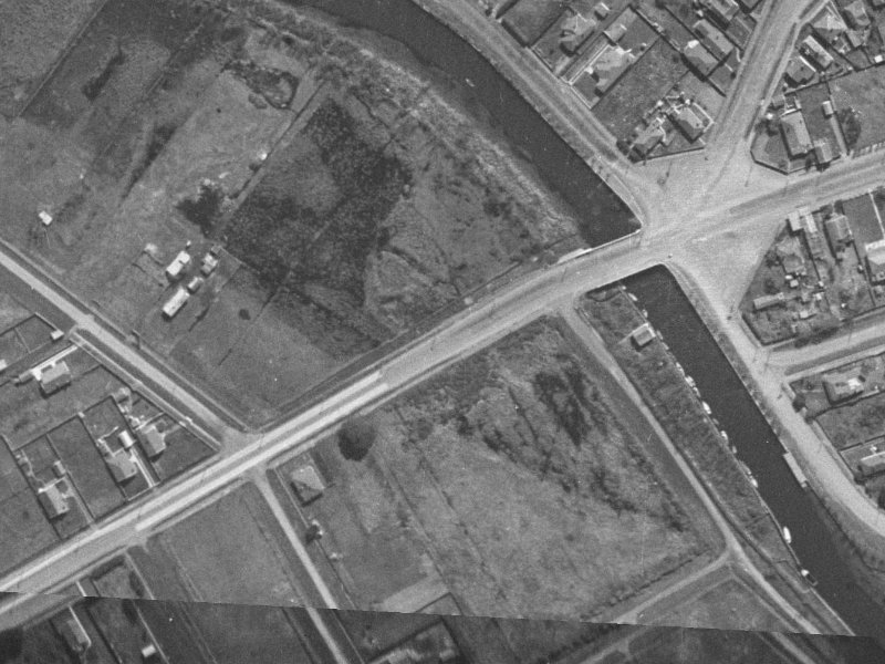 651-657 Pages Road from the air, 1940-1944