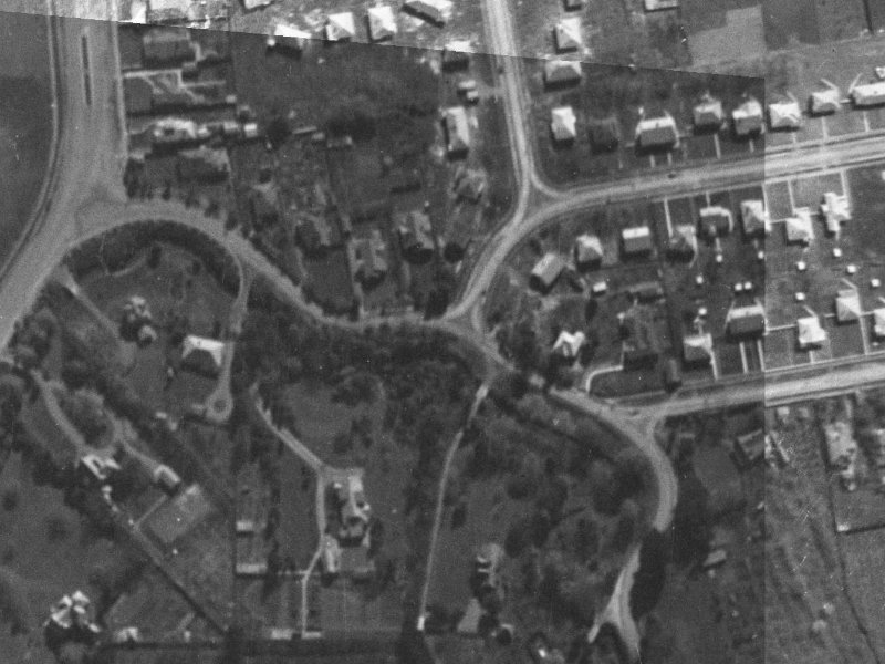 32 Banks Avenue from the air, 1940-1944