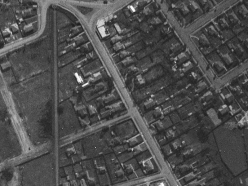 37 Strowan Road from the air, 1940-1944