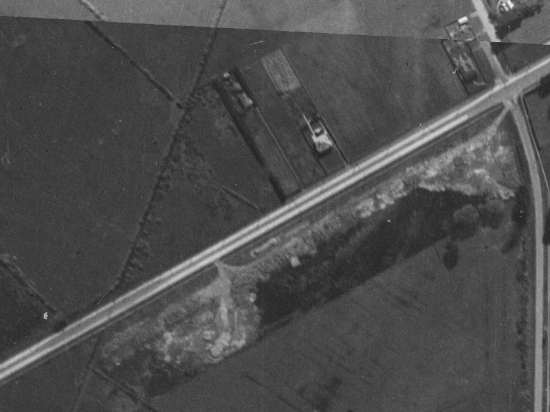 596 Pages Road from the air, 1940-1944