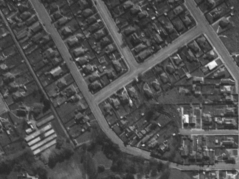 10 Kinloch Street from the air, 1940-1944