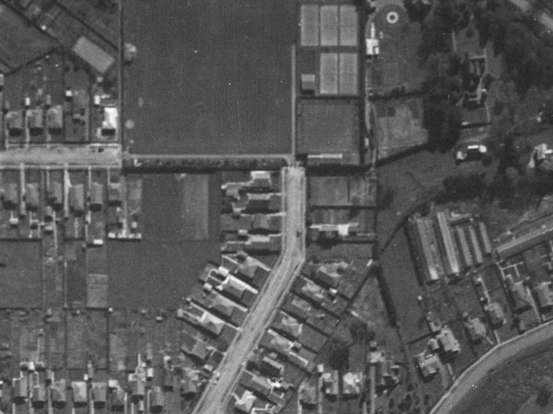 35 Woodchester Avenue from the air, 1940-1944