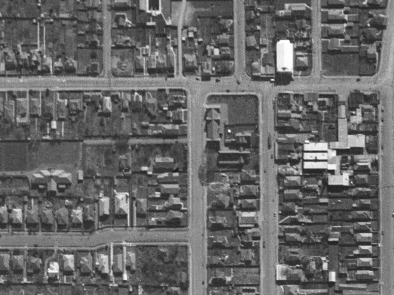 141 Caledonian Road from the air, 1940-1944