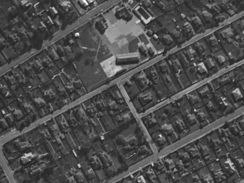 19 Stirling Street from the air, 1940-1944