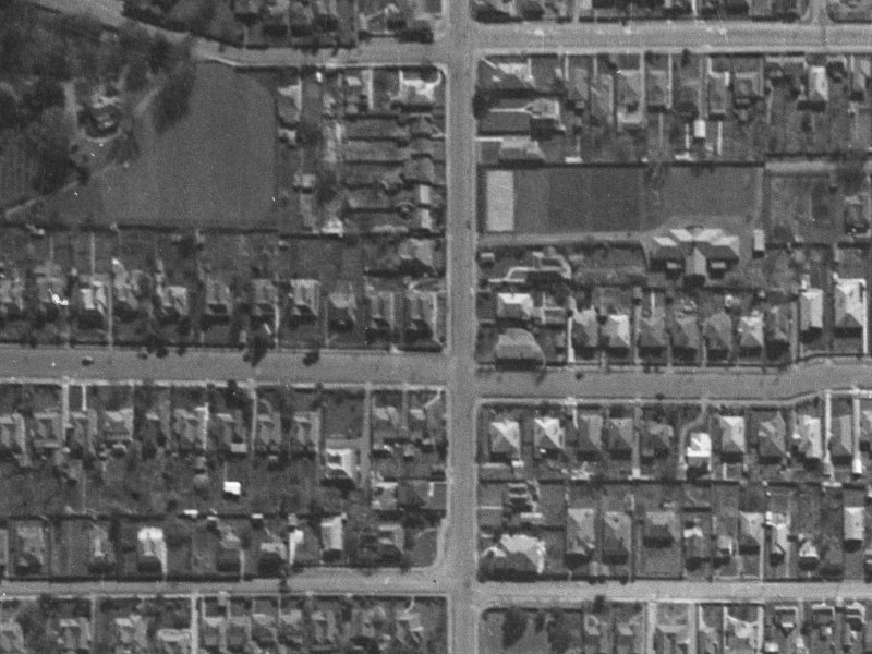 75 Ranfurly Street from the air, 1940-1944