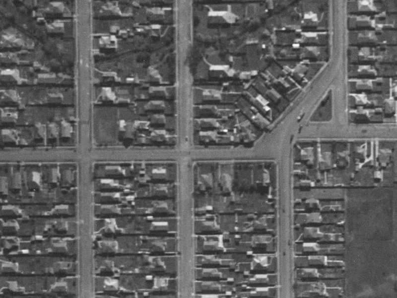 51-59 Petrie Street from the air, 1940-1944
