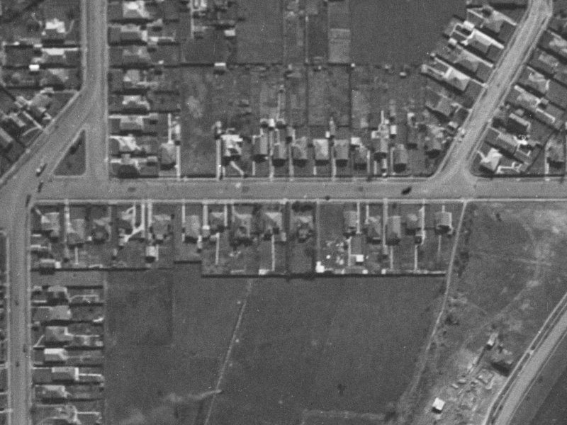32 Medway Street from the air, 1940-1944