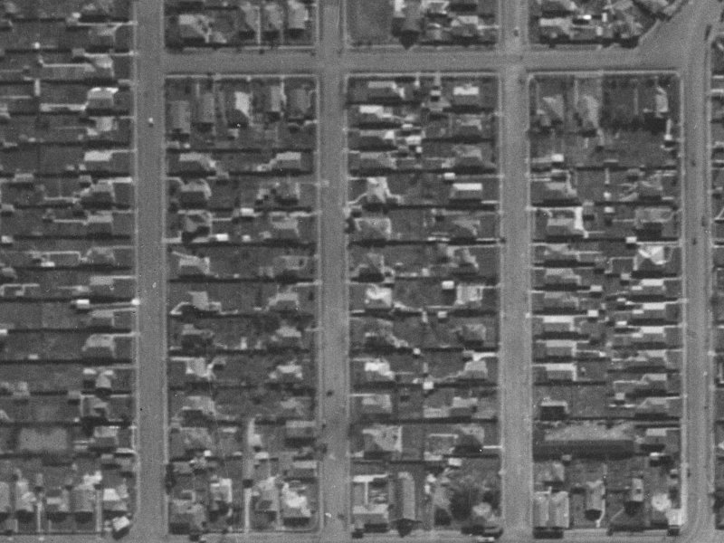 32 Petrie Street from the air, 1940-1944
