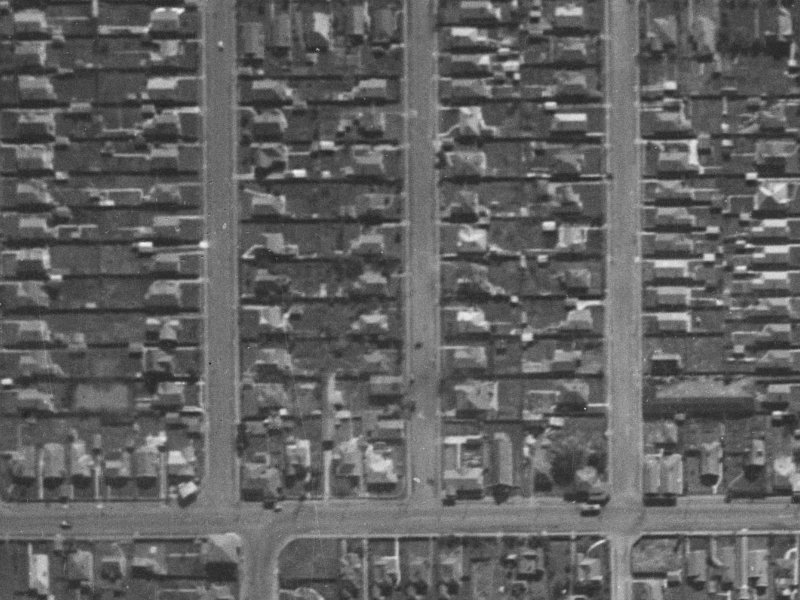 20-24 Petrie Street from the air, 1940-1944