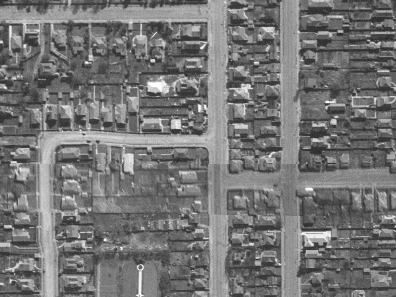 970 Colombo Street from the air, 1940-1944