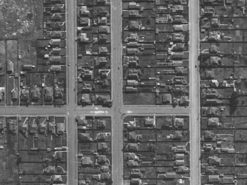 470-468 Barbadoes Street from the air, 1940-1944