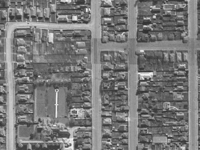 33 Caledonian Road from the air, 1940-1944