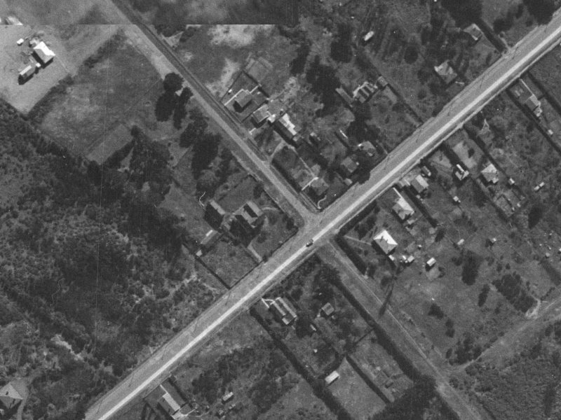 267 Pages Road from the air, 1940-1944