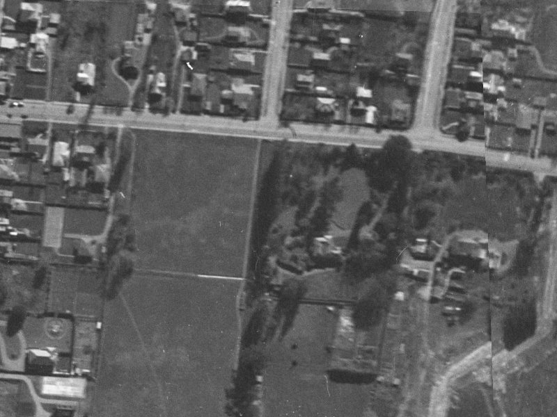 10 Willowbrook Place from the air, 1940-1944
