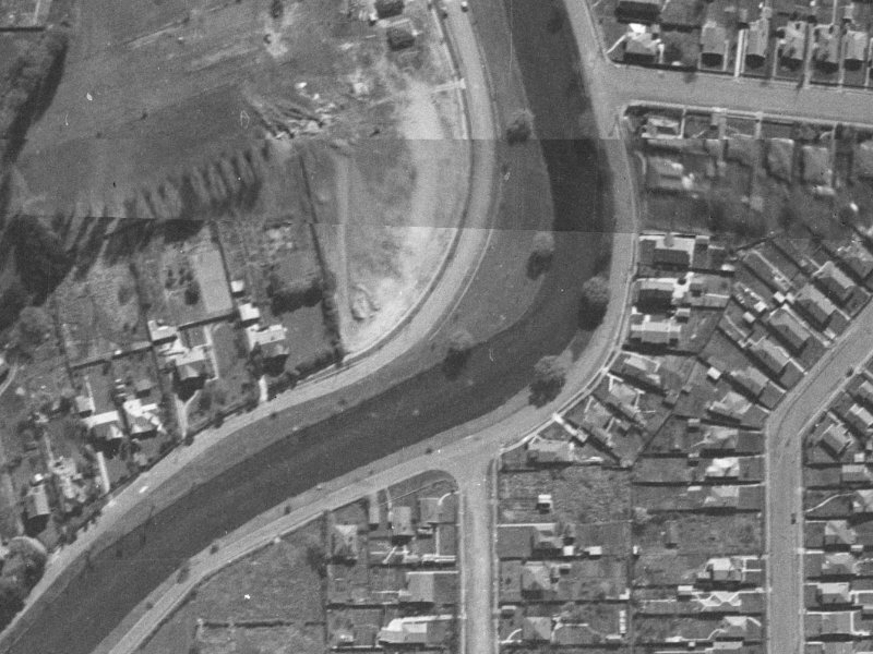 303-305 River Road from the air, 1940-1944