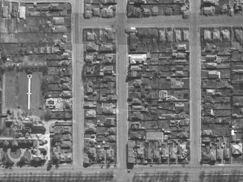 940-944 Colombo Street from the air, 1940-1944