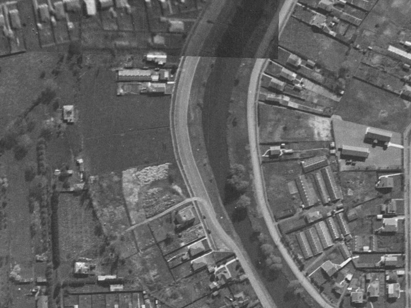 546–594 Avonside Drive from the air, 1940-1944