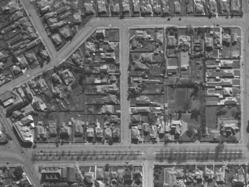 15-17 Stoneyhurst Street from the air, 1940-1944