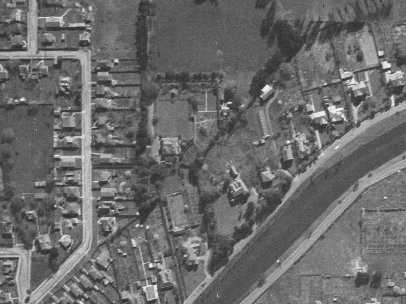 8B Eveleyn Couzins Avenue from the air, 1940-1944