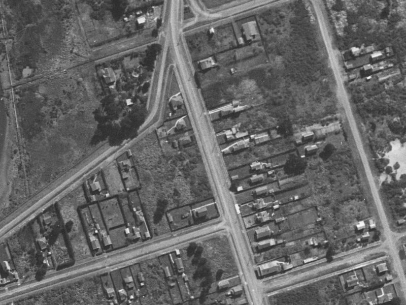 18 Estuary Road from the air, 1940-1944