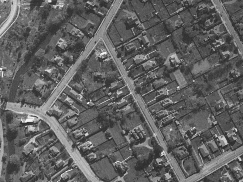 25 Queens Avenue from the air, 1940-1944