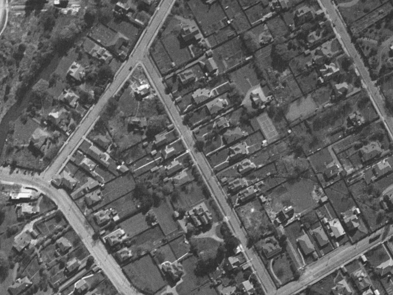 23 Queens Avenue from the air, 1940-1944