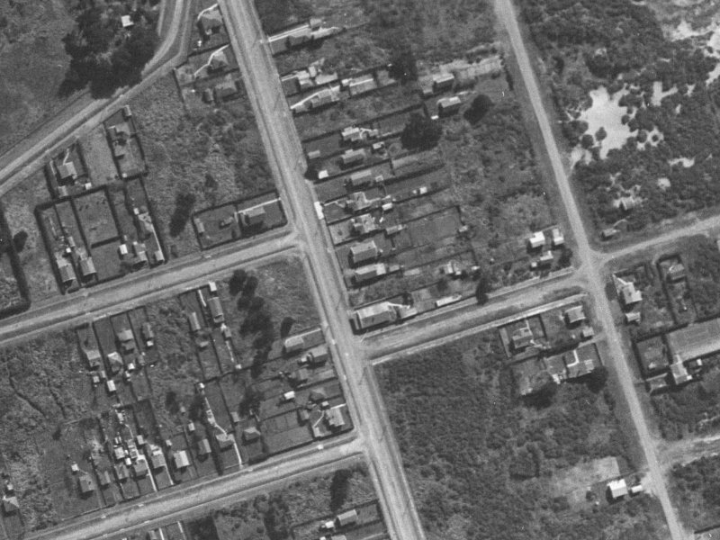 39 Estuary Road from the air, 1940-1944
