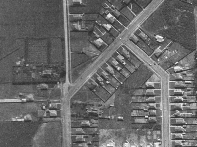 8 Wainoni Road from the air, 1940-1944