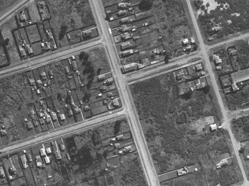 58 Estuary Road from the air, 1940-1944