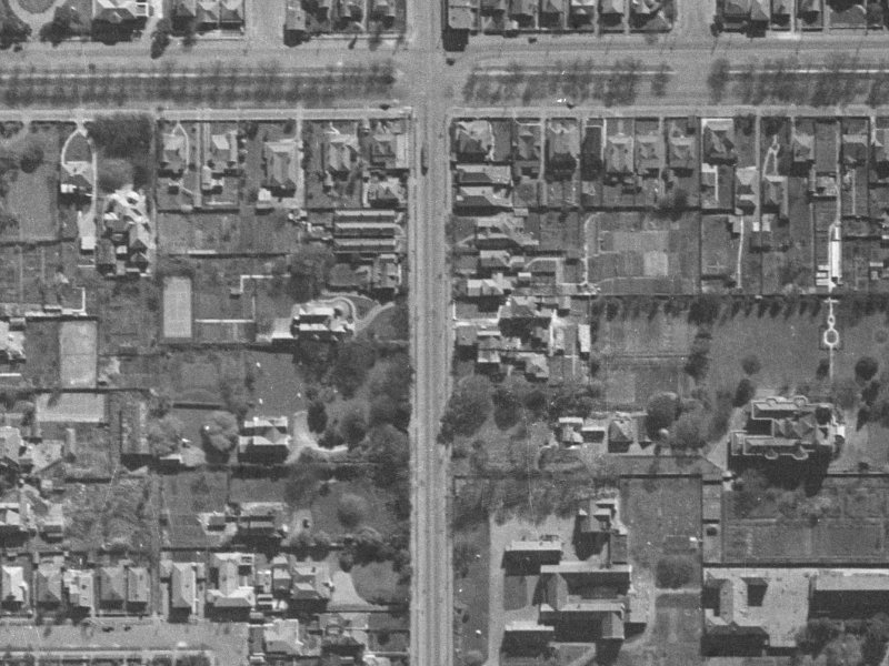 900 Colombo Street from the air, 1940-1944