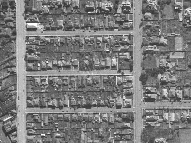29 Beveridge Street from the air, 1940-1944