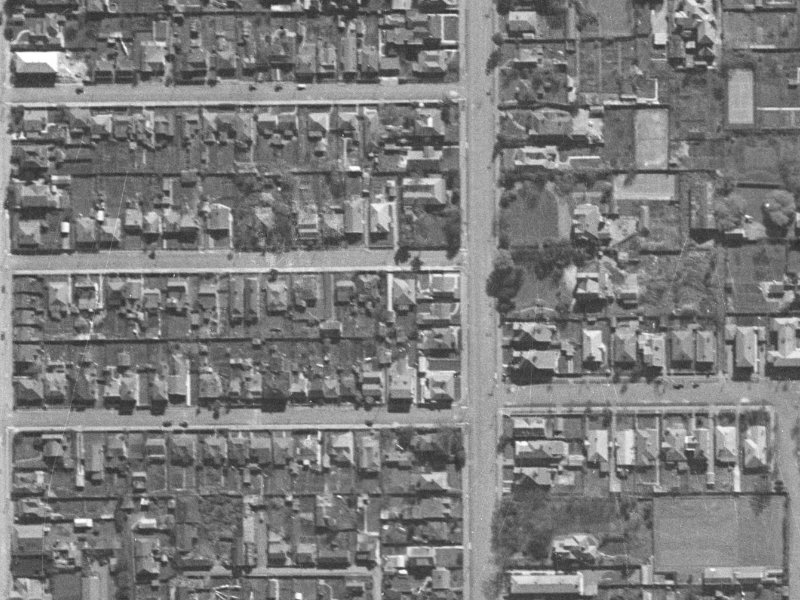 42 Beveridge Street from the air, 1940-1944