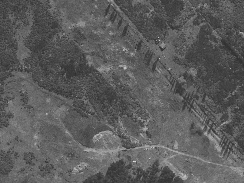250 Pages Road from the air, 1940-1944