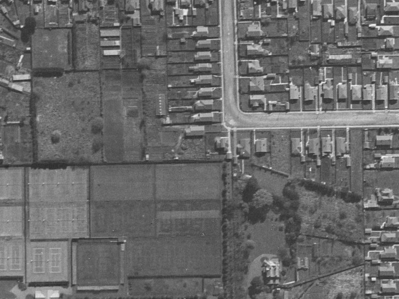 37 Lionel Street from the air, 1940-1944