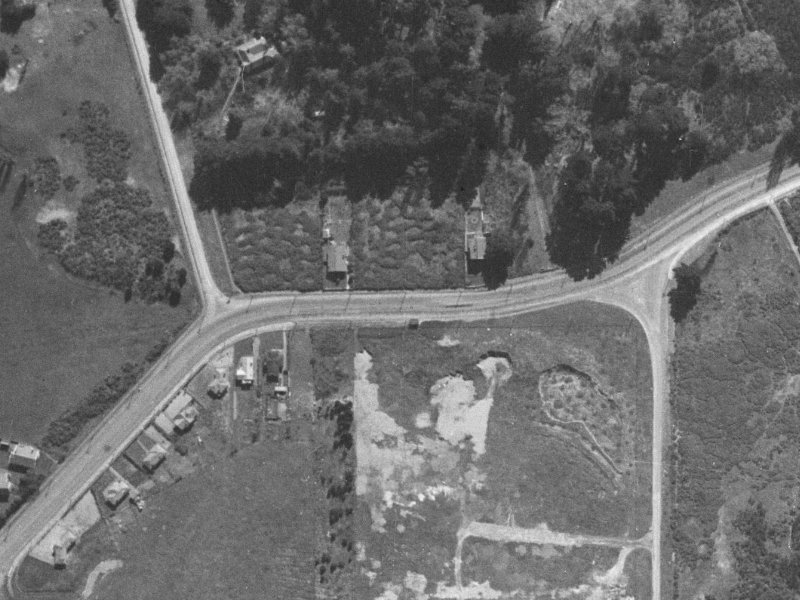 71 Pages Road from the air, 1940-1944