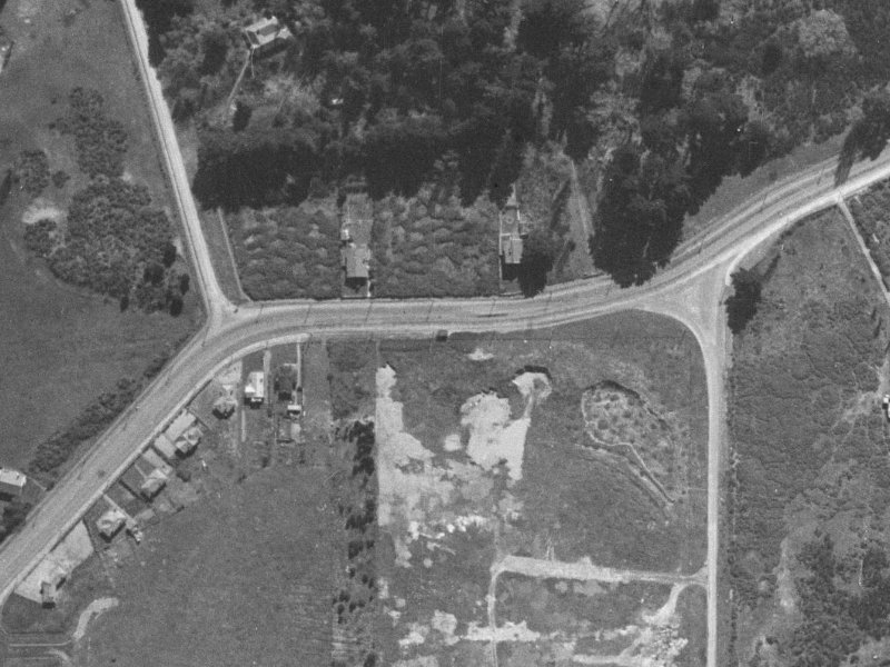 78 Pages Road from the air, 1940-1944