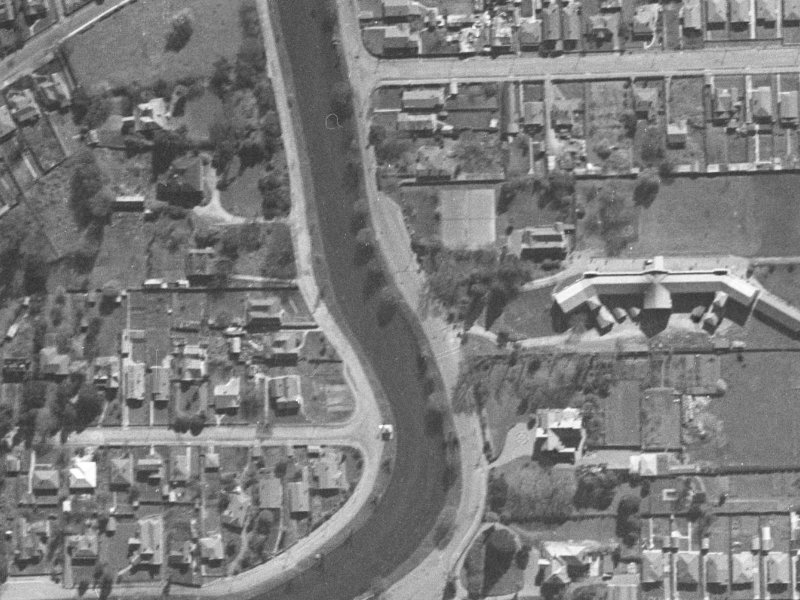 182 Avonside Drive from the air, 1940-1944